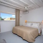 Private Sea View Yard 칼라파티스