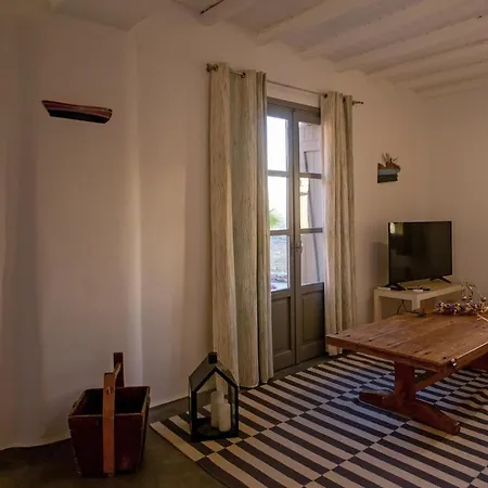 Private Sea View Yard